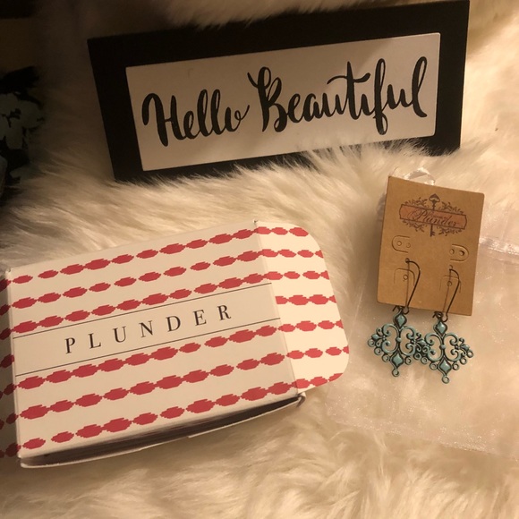 Plunder Jewelry - Brand new Plunder earrings with a vintage look